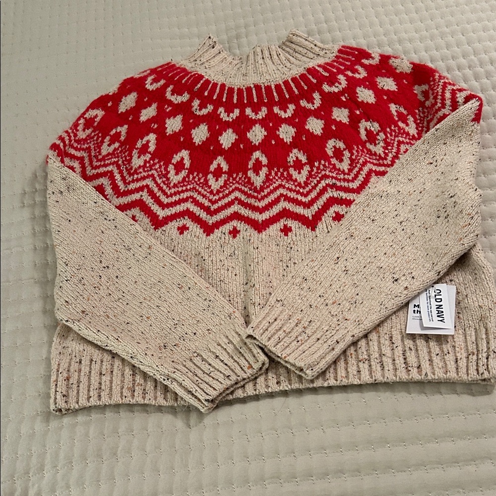 Old Navy Women's Sweater in Red and Cream Pattern